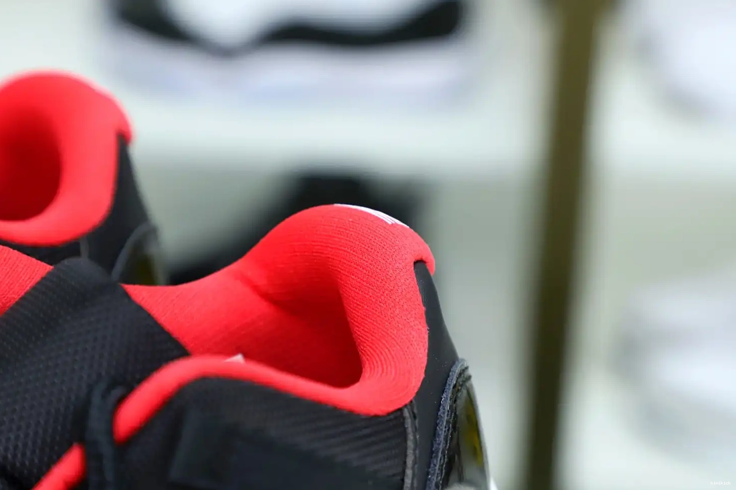BRED RETRO 11 Kimikick JORDAN AIR LOW 0529